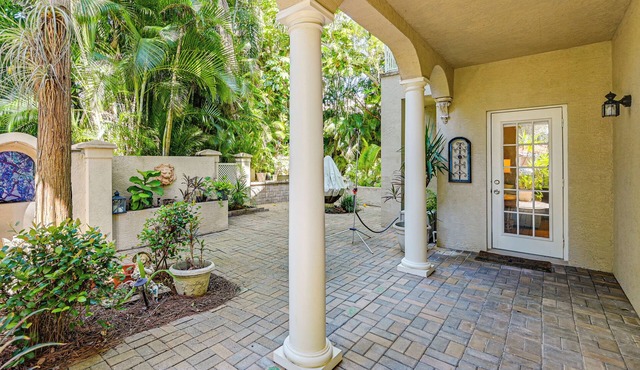 3 Mi to 5th Ave South: Quiet Getaway w/Garden