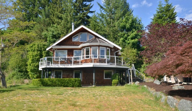 360 Wrap Around Deck w/ Mountain Sunset/Ocean View