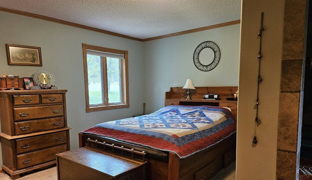 4-bedroom house 7 min. from Sturgis
