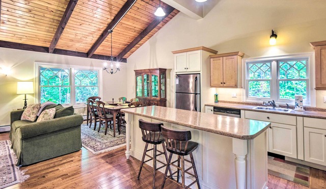 4 Mi to Ski Slopes: Family-Friendly Bartlett Home!