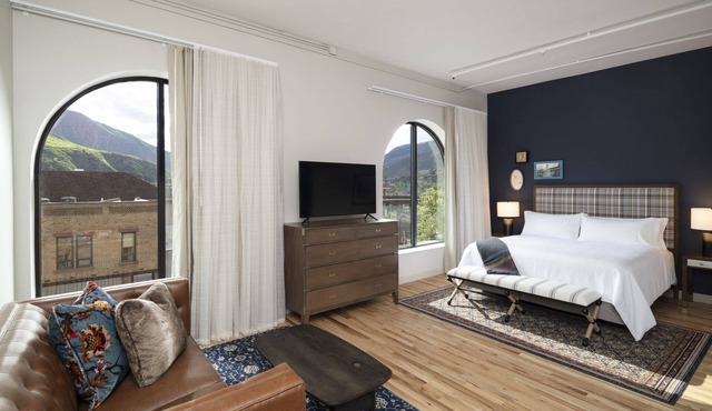 4 Modern Suites | Near Downtown, Parks & Dining | Glenwood Springs