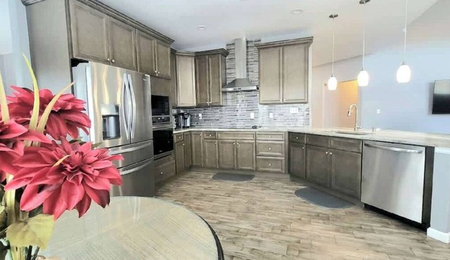 7BR-5bath-Near ScenicTrail/Easy Access to Downtown