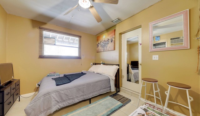 8 Mi to Beach: Pet-Friendly Fort Lauderdale Studio