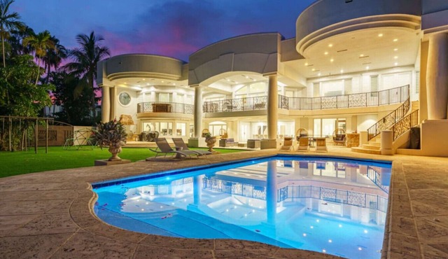 8500sf Intracoastal Mansion/Cinema/Dock/Pool