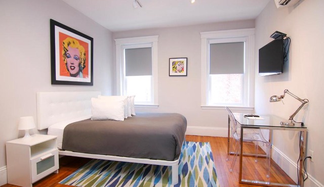 A Stylish Stay w/a Queen Bed, Heated Floors. #15