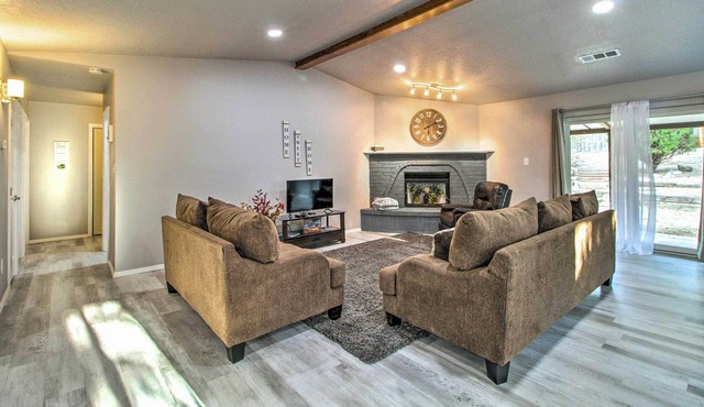 Albuquerque Home: Close to Hiking & Old Town!