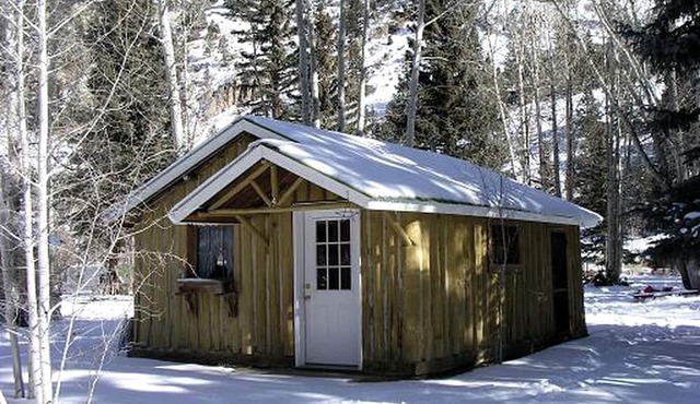 Authentic Log Cabin Rental for Couples near Lake San Cristobal, Colorado
