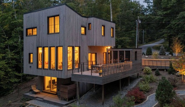 Award Winning Lake Waukewan Home sleeps 10 featured in Forbes Magazine