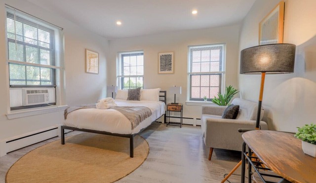 Back Bay Stylish Studio