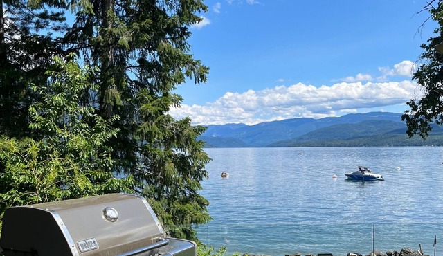 Beachfront Lake House In Eagle Bay