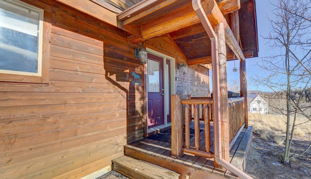 Bear Ridge | Como Alpine Cabin | Pet Friendly Home