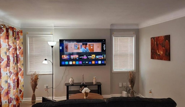 Beautiful 4 bedroom in Cleveland