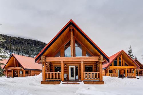 Beautiful Cottage In The Heart Of The Rockies