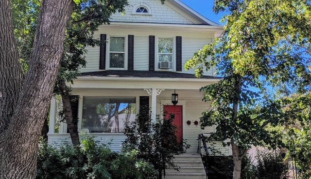Beautiful Folk Victorian home in the heart of Lethbridge.