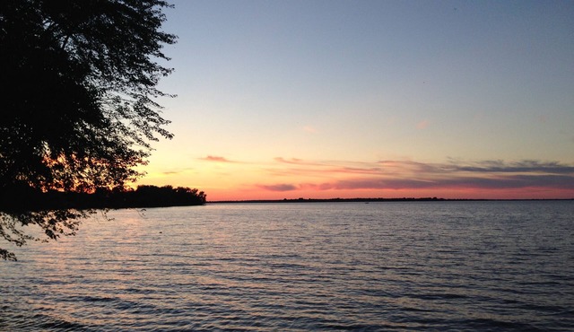 Beautiful Lakefront Home With Amazing Views!