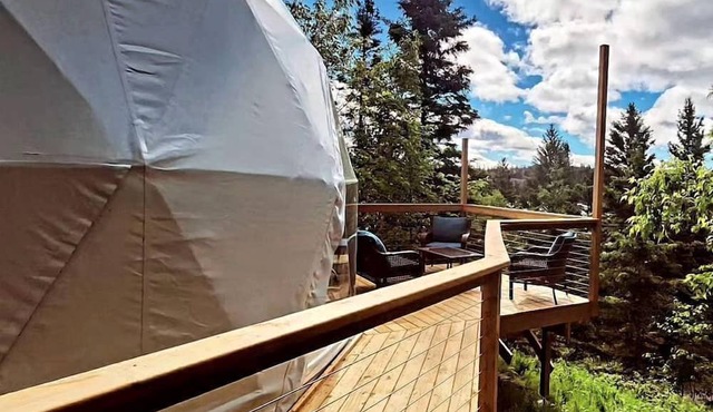 Beautiful Lakeside Dome in Flin Flon, Manitoba - Ideal Destination for a Romantic Glamping Getaway