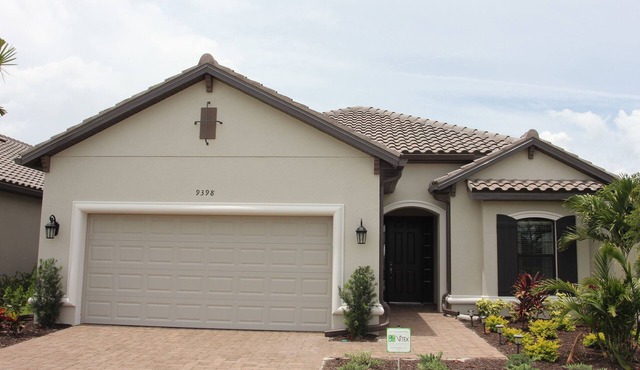Beautiful new construction in Esplanade Golf and Country Club in Naples, FL