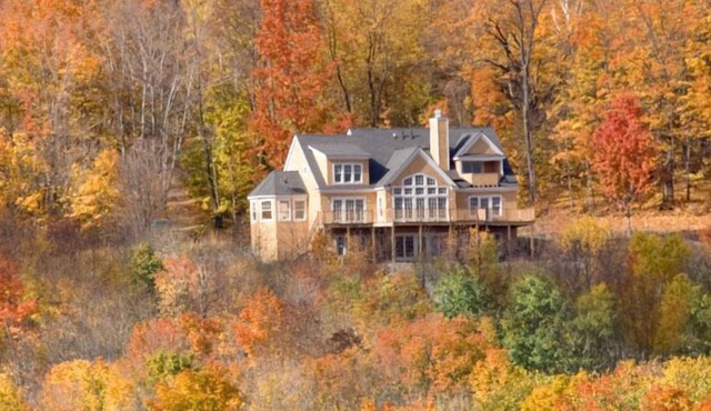 Beautiful VT Mountain & Pond Views - Private 9 Acres close to Manchester/Dorset