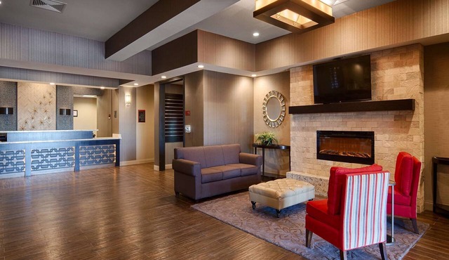 Best Western Plus Stevens County Inn