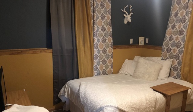 Black Hills Best Value Inn-The Blue Room