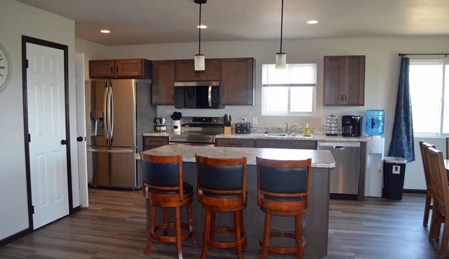 Black Hills Getaway - Brand New 3-bedroom/3-bathroom home in Rapid City