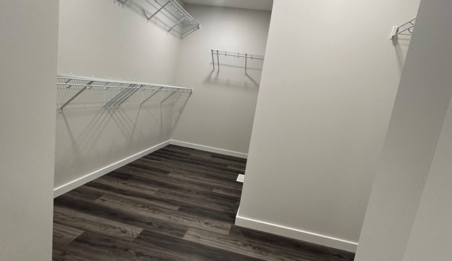 Brand New Home, clean and organize, close to airport and all amenities.