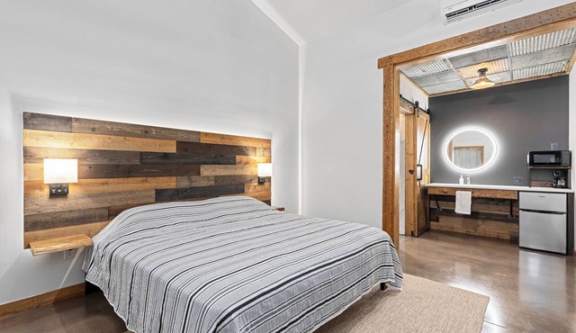 Brand New Motel! Fireplace - Concrete Floors - Live Edge Trim - Vaulted Ceilings