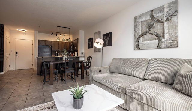 Breathe taking resort in the heart of the Lower Mission.