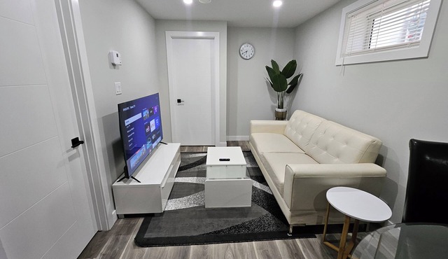 Bright & Modern Basement Suite in Regina