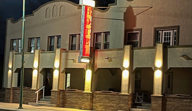 Burge Hotel