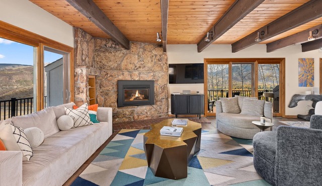 Buttermilk Ski Chalet | Sleep 10, Ski To Halfpipe!