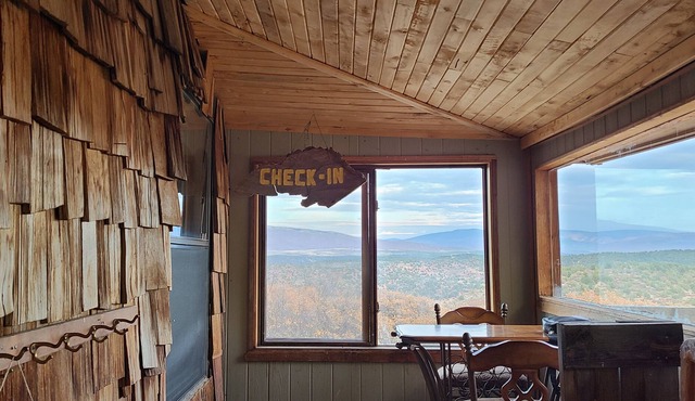 CABIN IN THE MOUNTAINS