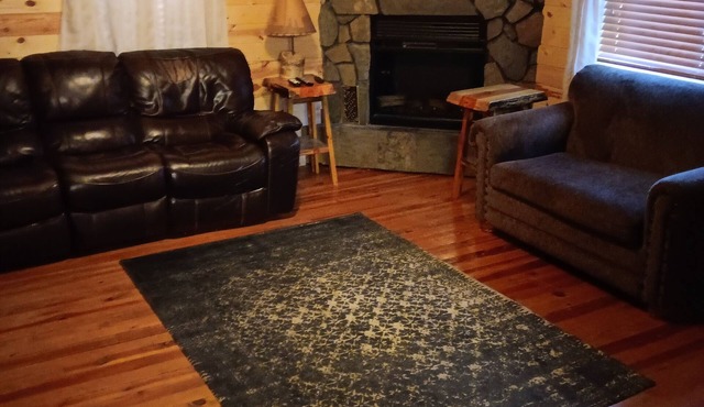 Cabin is Perfect for: SXS riders, Mickelson Trail, 1880 Train, and Mt Rushmore