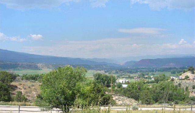 Cabin Overlooking the Roaring Fork Valley
