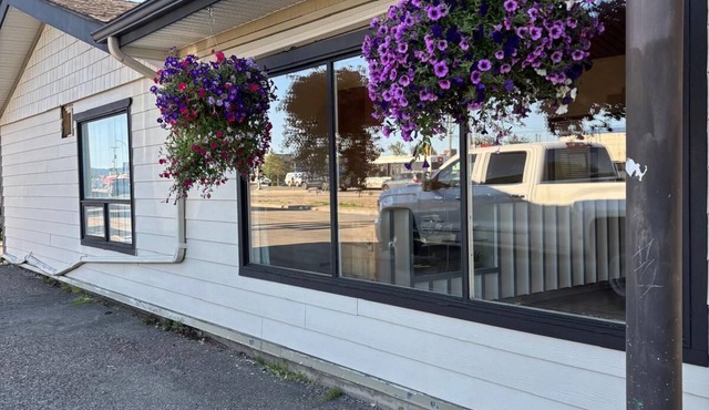 Camelot Court Motel