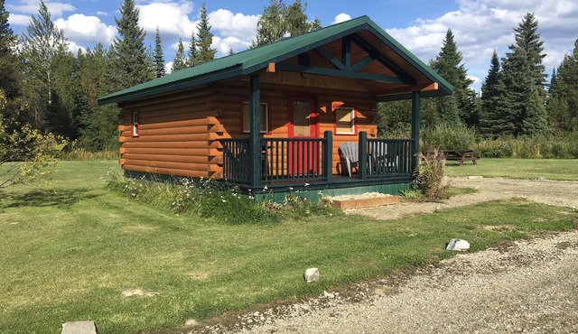 Canadian Country Cabins.