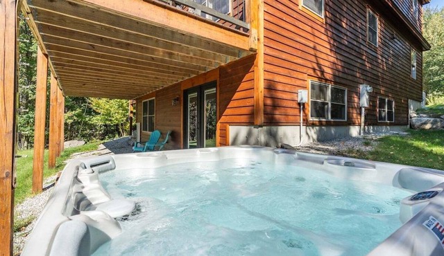 Chalet at The Peaks w/Hot Tub and Trail Views!