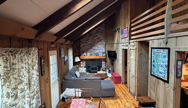 Charming and cozy 3-bedroom house in Manchester for relaxing stays