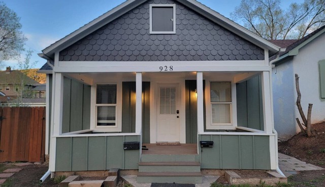Charming, Historic! Walking Distance to Town!
