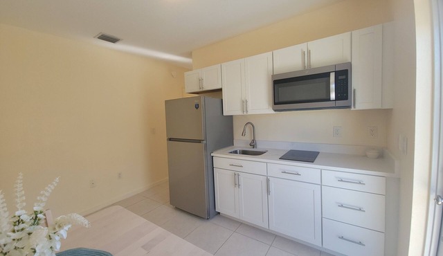 Charming Little River Duplex 1BR/1BA with Patio & Parking 15min to Beach