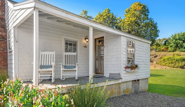 Charming Seaside Cottage in Marblehead