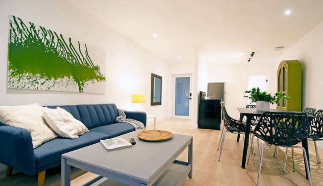 Chic apartment beside canal and near the beach