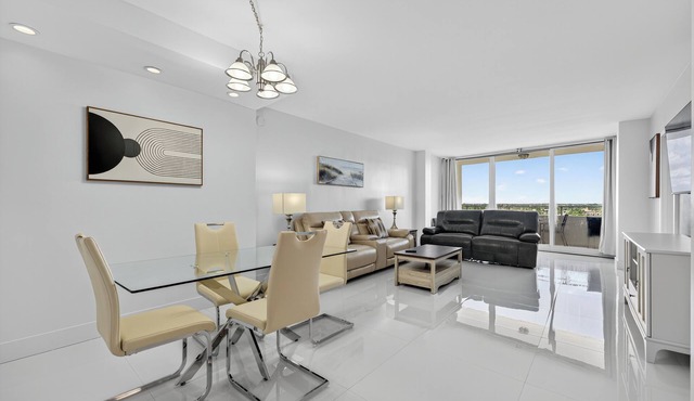 City Glow Suite