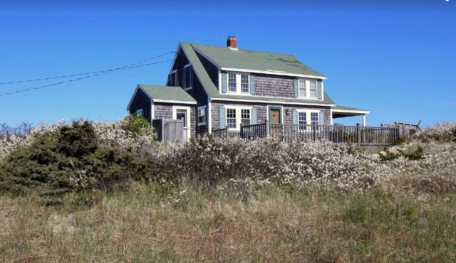 Classic Cape Cod Beach House with Private Beach!