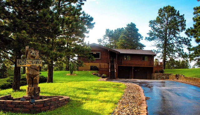 Close to numerous attractions, making it an ideal base to explore the area.