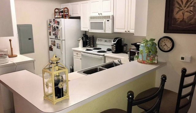 Close to PGA NATIONAL and ALTON in fabulous Palm Beach Gardens.