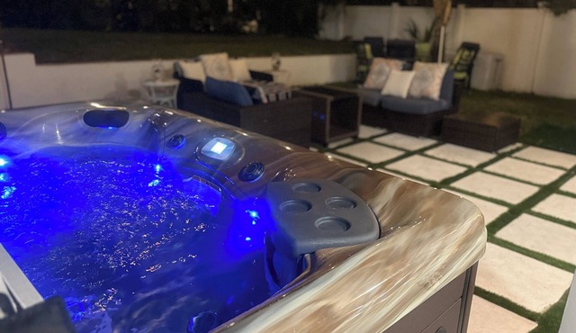 Coconut Trail Resort, Hot Tub,free early check in option