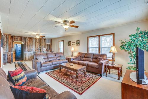 Comanche County Home Near Hunting & Fishing!