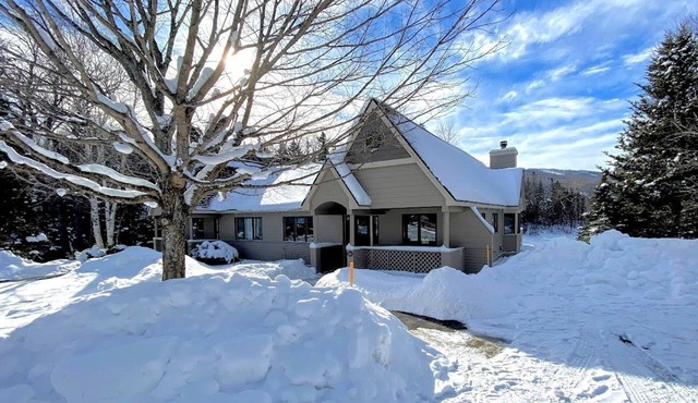 Comfortable Family Cabin Rental for New Hampshire Glamping