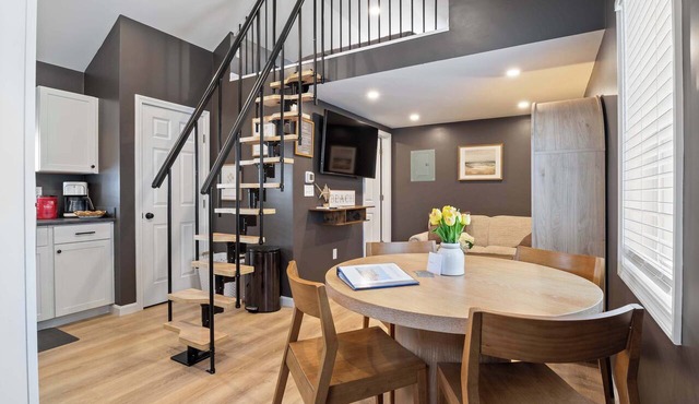 Coral Cottage - Tiny Home at Hampton Beach